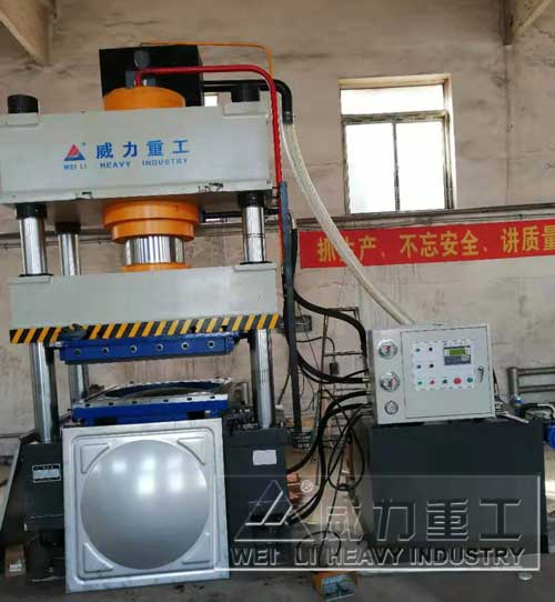 400噸不銹鋼水箱板拉伸機(jī)