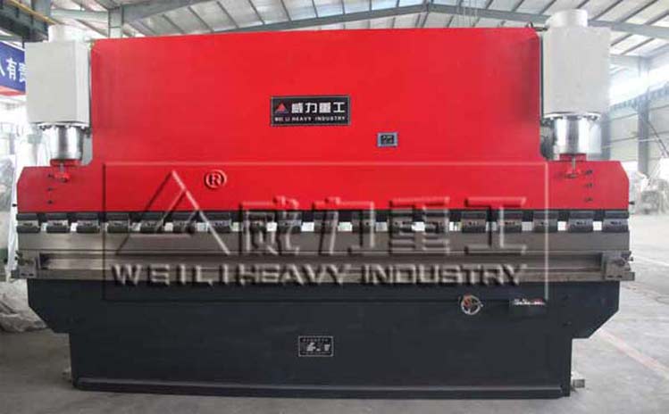 200噸4米液壓板料折彎?rùn)C(jī)WC67Y-200T/4000折彎?rùn)C(jī)