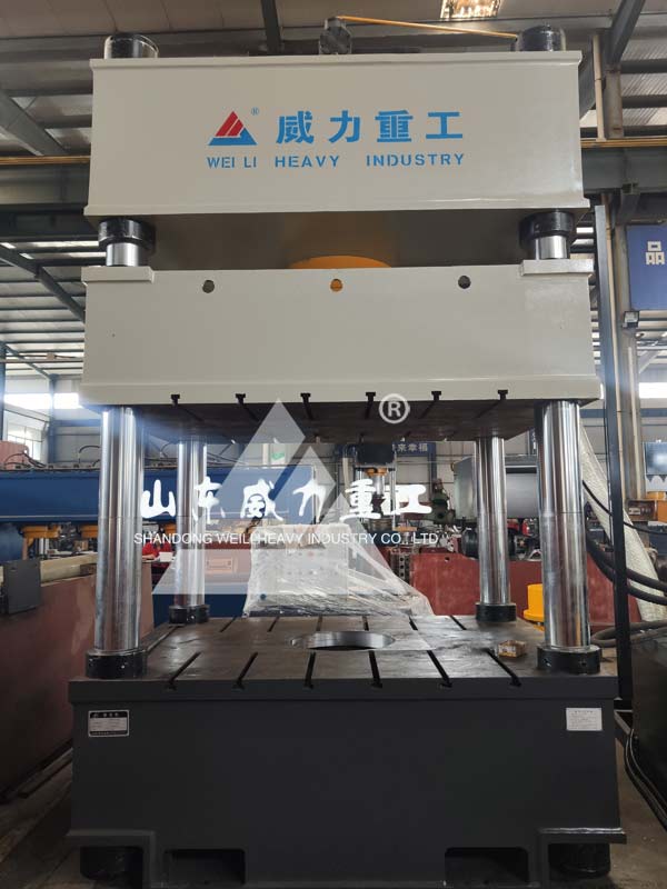 500噸四柱液壓機(jī)圖片